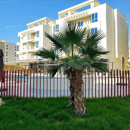 Apartment Flori Radhime